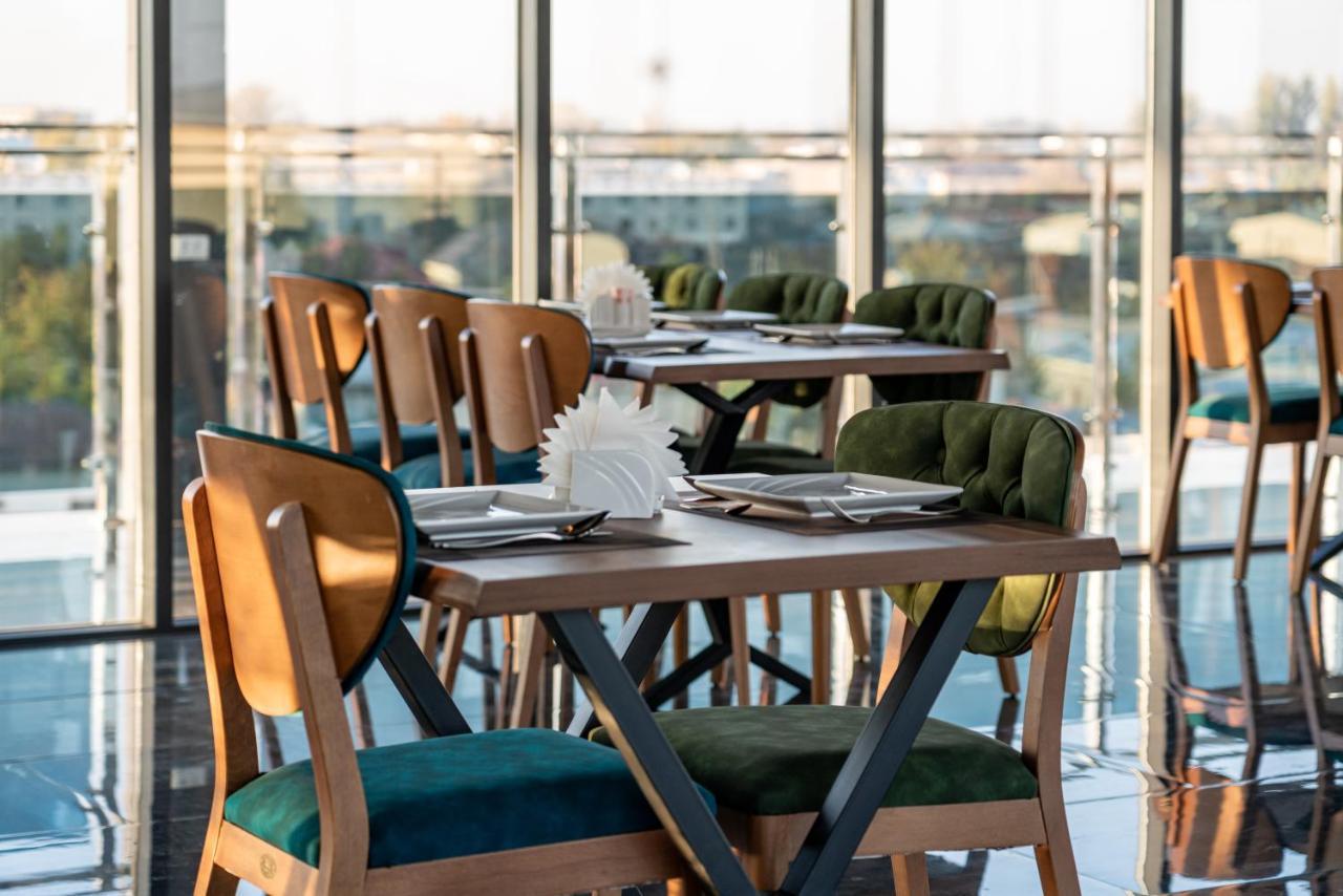 Rayyan Hotel & Spa Tasken Kültér fotó