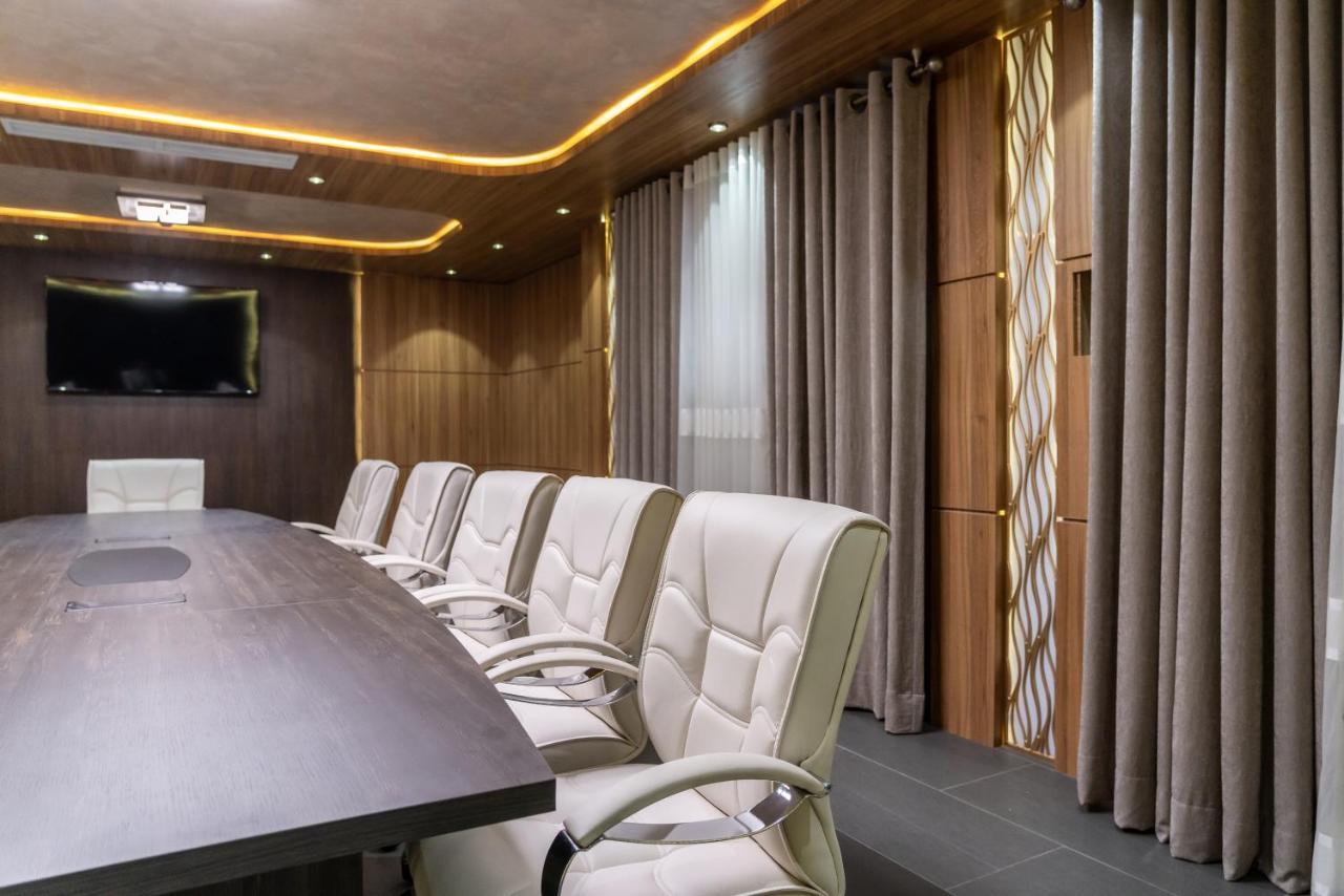 Rayyan Hotel & Spa Tasken Kültér fotó