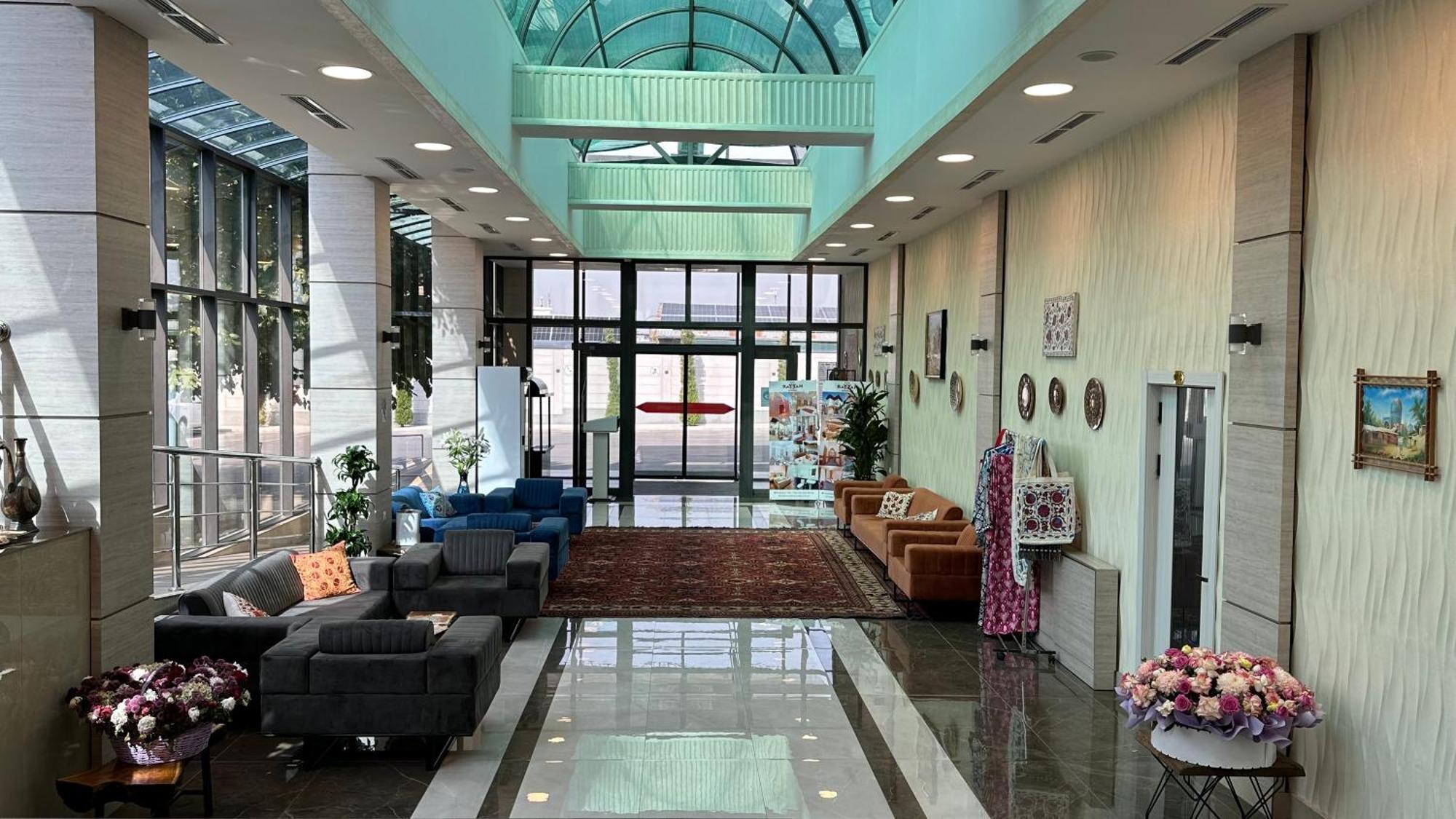 Rayyan Hotel & Spa Tasken Kültér fotó