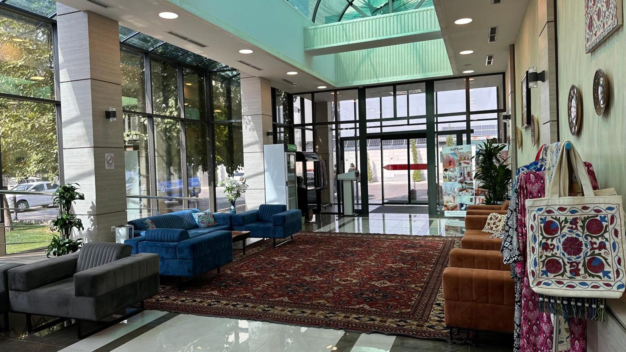 Rayyan Hotel & Spa Tasken Kültér fotó